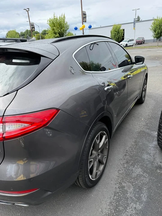 2017 Maserati Levante - Image 3 of 8