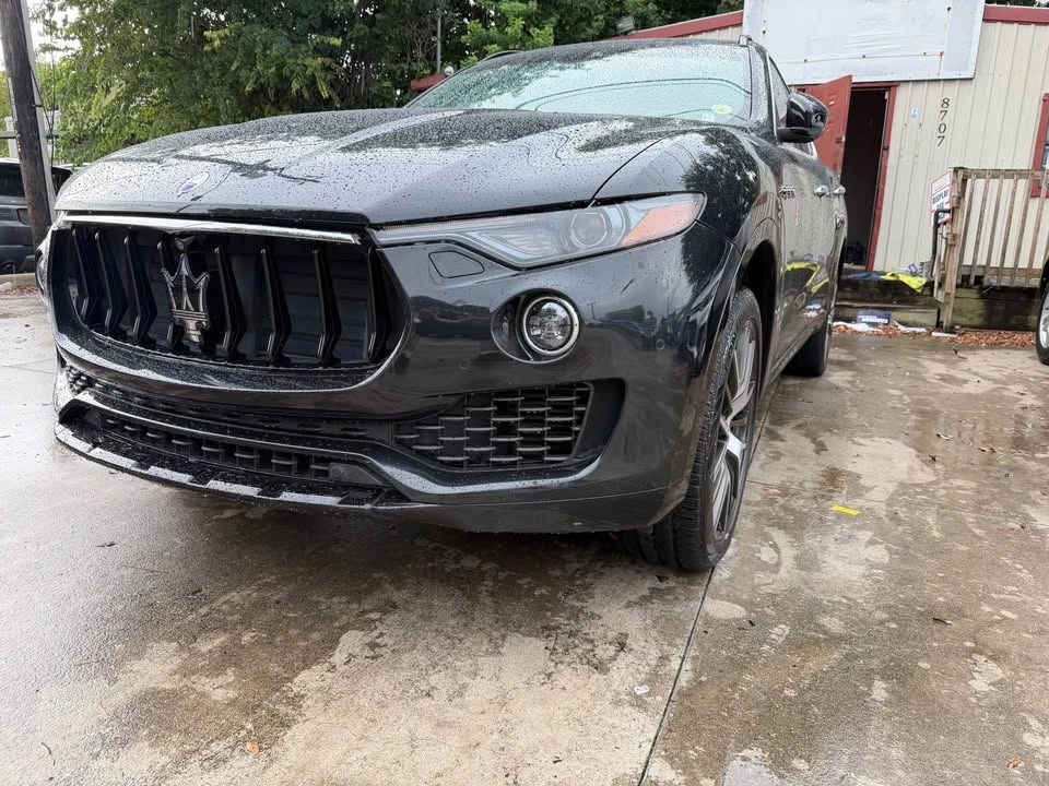 2017 Maserati Levante - Image 2 of 6