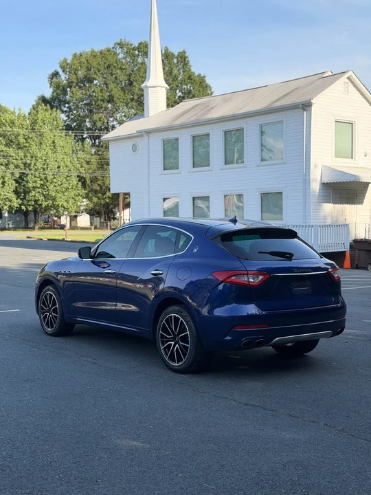 2017 Maserati Levante - Image 6 of 17