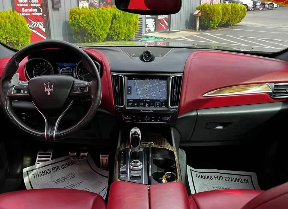 2017 Maserati Levante - Image 7 of 12