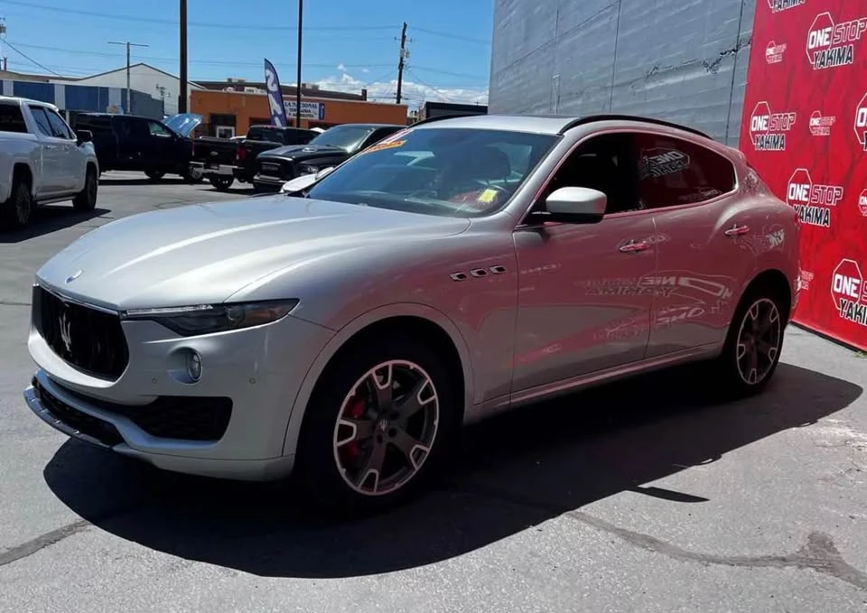 2017 Maserati Levante - Image 2 of 12