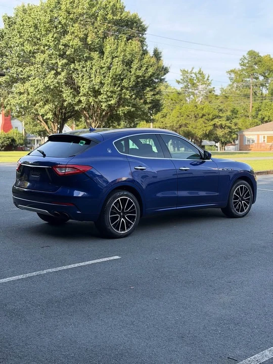 2017 Maserati Levante - Image 4 of 17