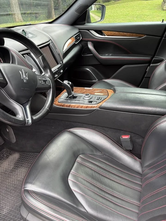 2017 Maserati Levante - Image 9 of 17