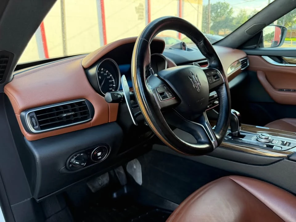 2017 Maserati Levante - Image 10 of 20
