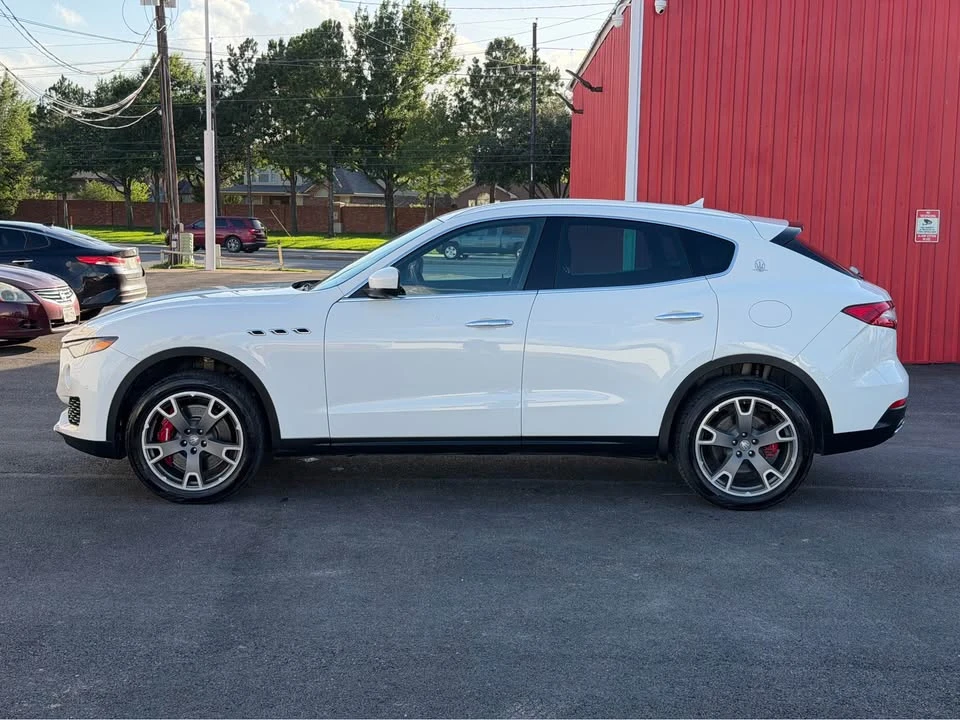 2017 Maserati Levante - Image 8 of 20