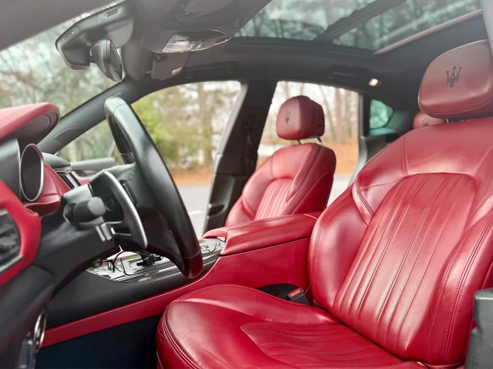 2017 Maserati Levante - Image 8 of 18