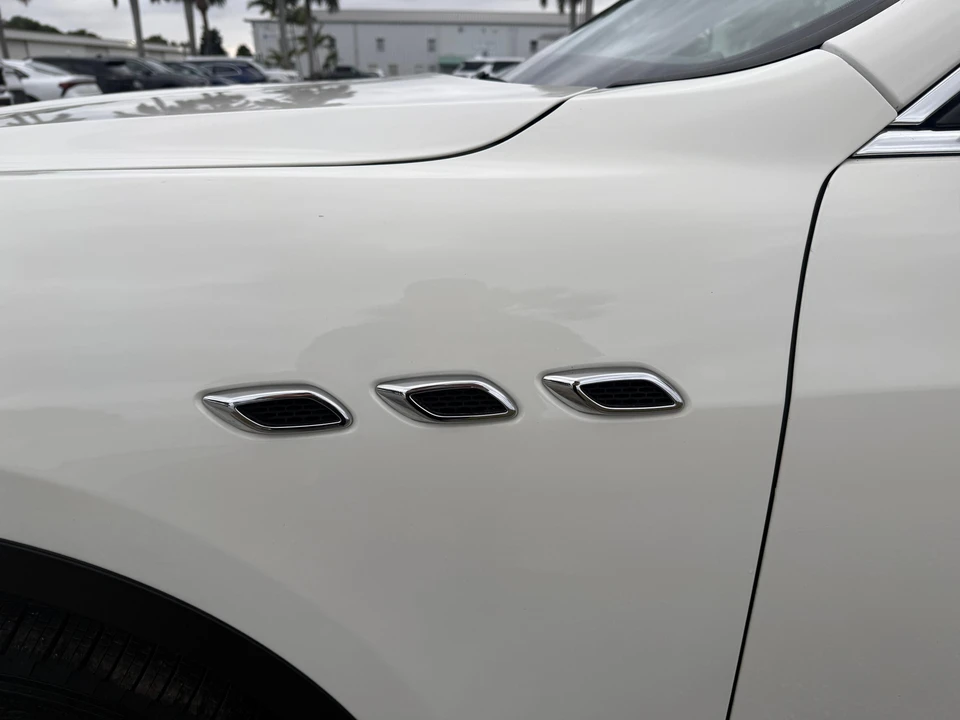 2017 Maserati Levante - Image 31 of 31