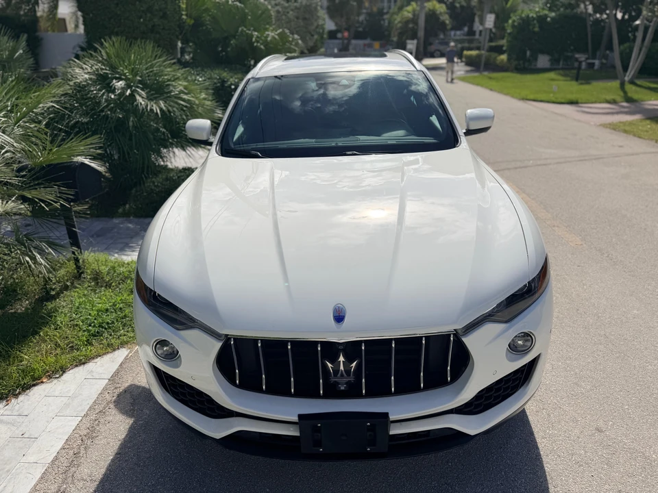 2017 Maserati Levante - Image 7 of 31
