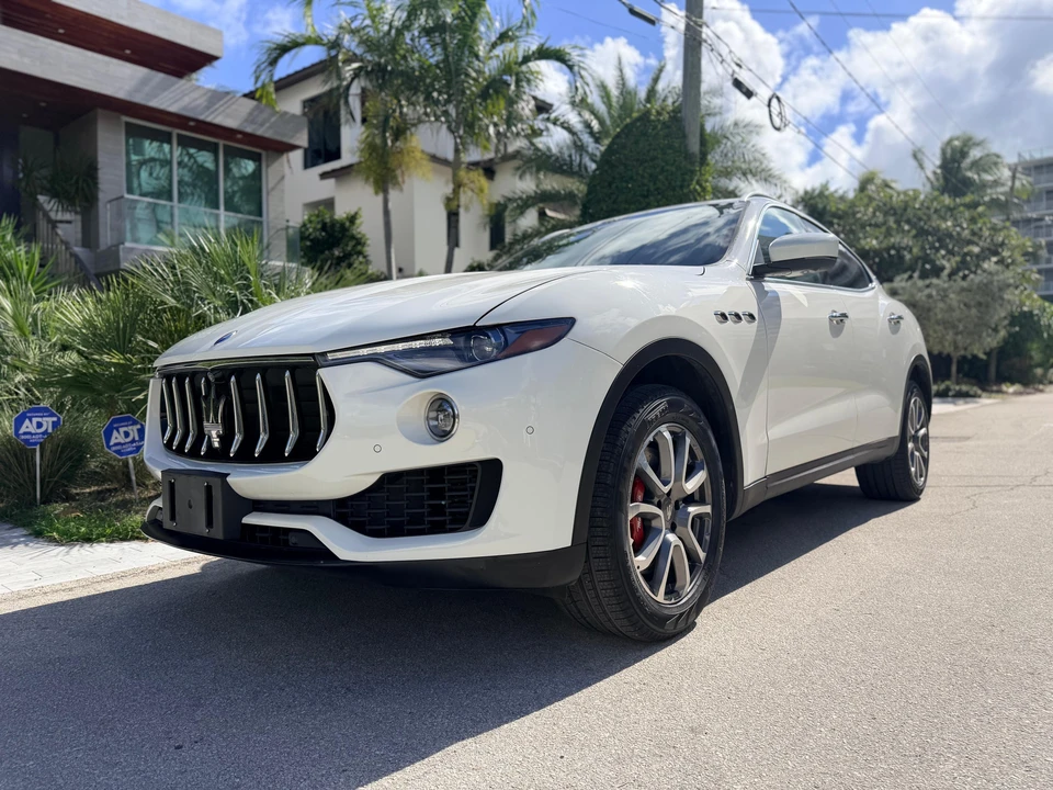 2017 Maserati Levante - Image 13 of 31