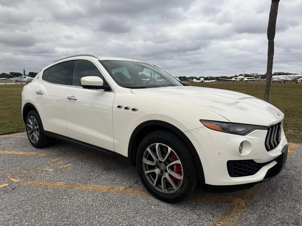 2017 Maserati Levante - Image 25 of 31