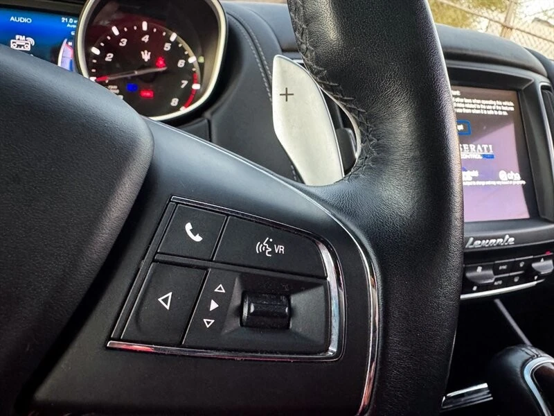 2017 Maserati Levante - Image 27 of 31