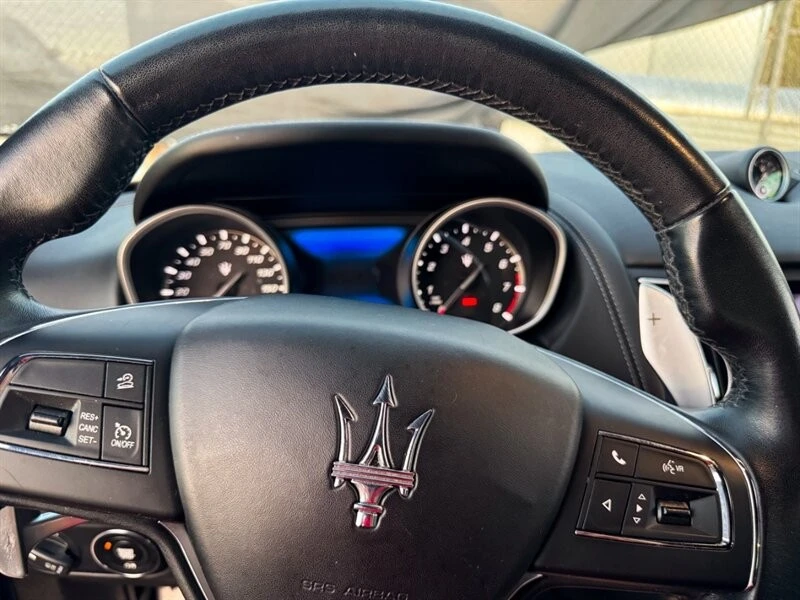 2017 Maserati Levante - Image 12 of 31