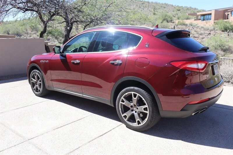 2017 Maserati Levante - Image 3 of 21
