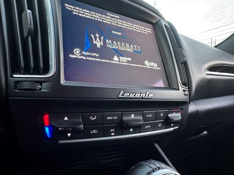 2017 Maserati Levante - Image 24 of 31