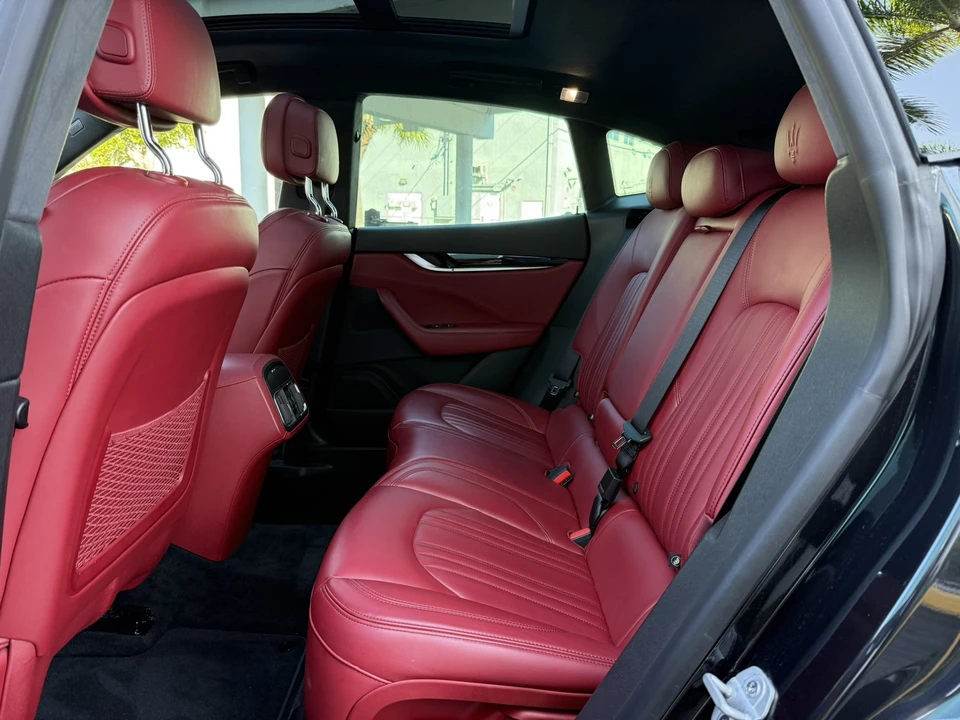 2017 Maserati Levante - Image 12 of 20