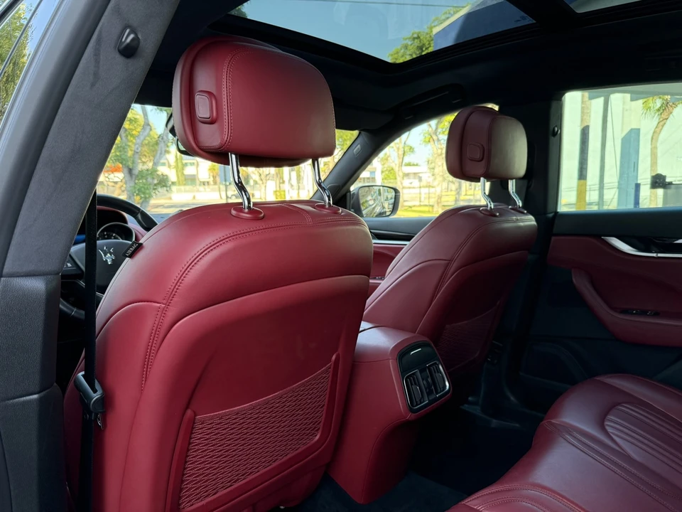 2017 Maserati Levante - Image 11 of 20