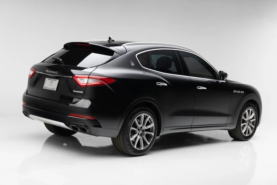 2017 Maserati Levante - Image 11 of 21