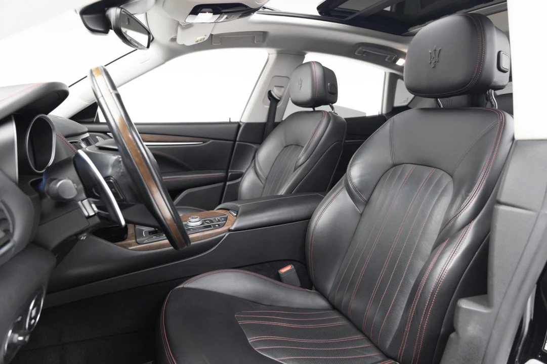 2017 Maserati Levante - Image 8 of 21