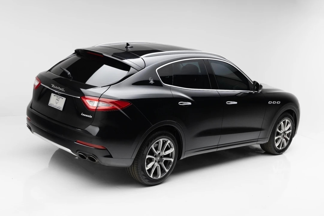 2017 Maserati Levante - Image 3 of 21