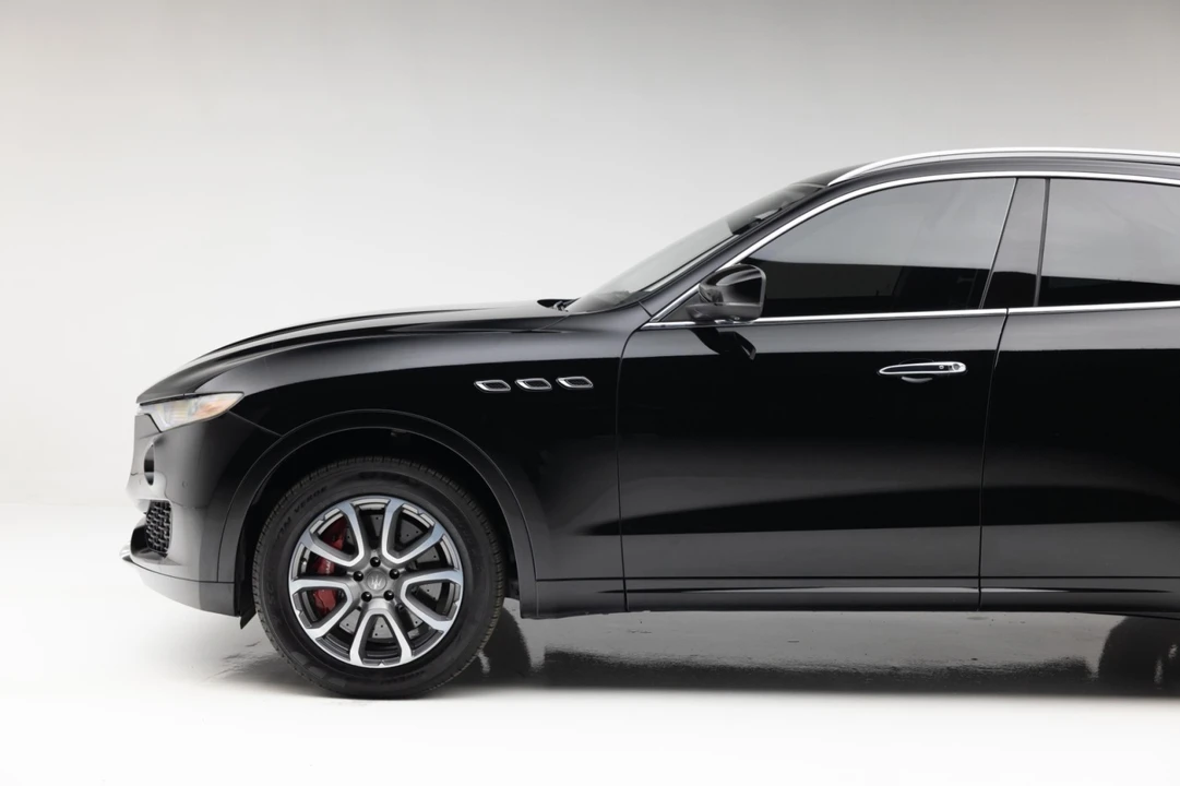 2017 Maserati Levante - Image 17 of 21