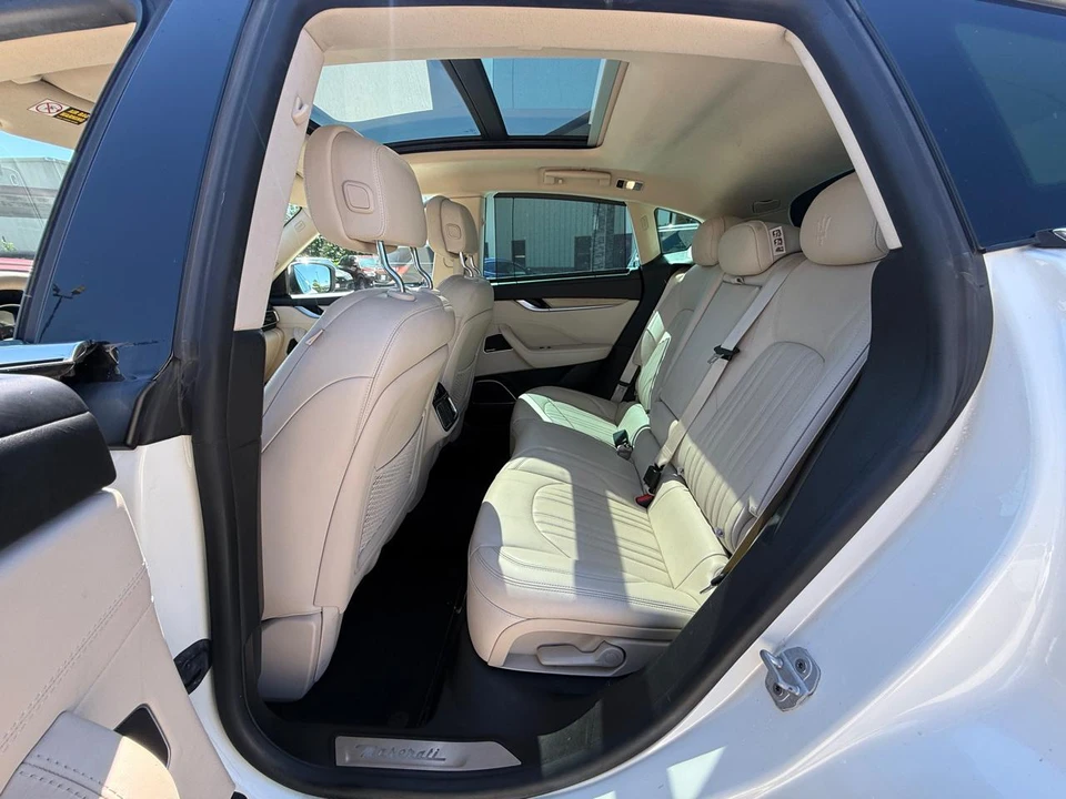2017 Maserati Levante - Image 13 of 25