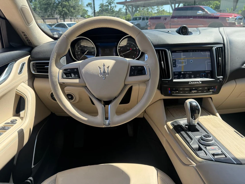 2017 Maserati Levante - Image 14 of 25