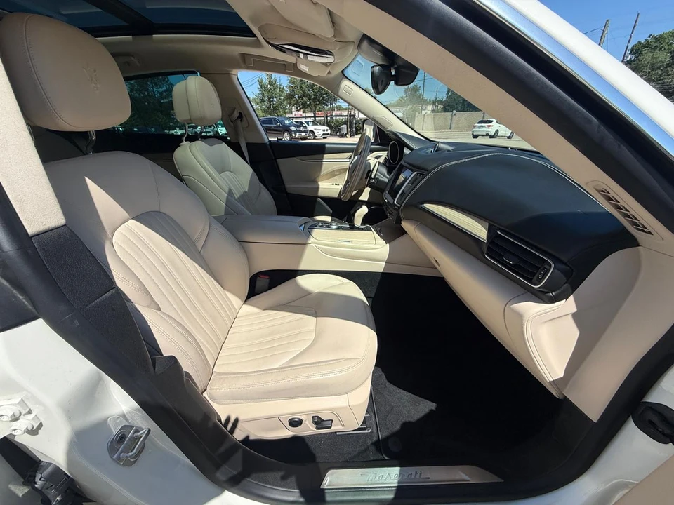 2017 Maserati Levante - Image 18 of 25