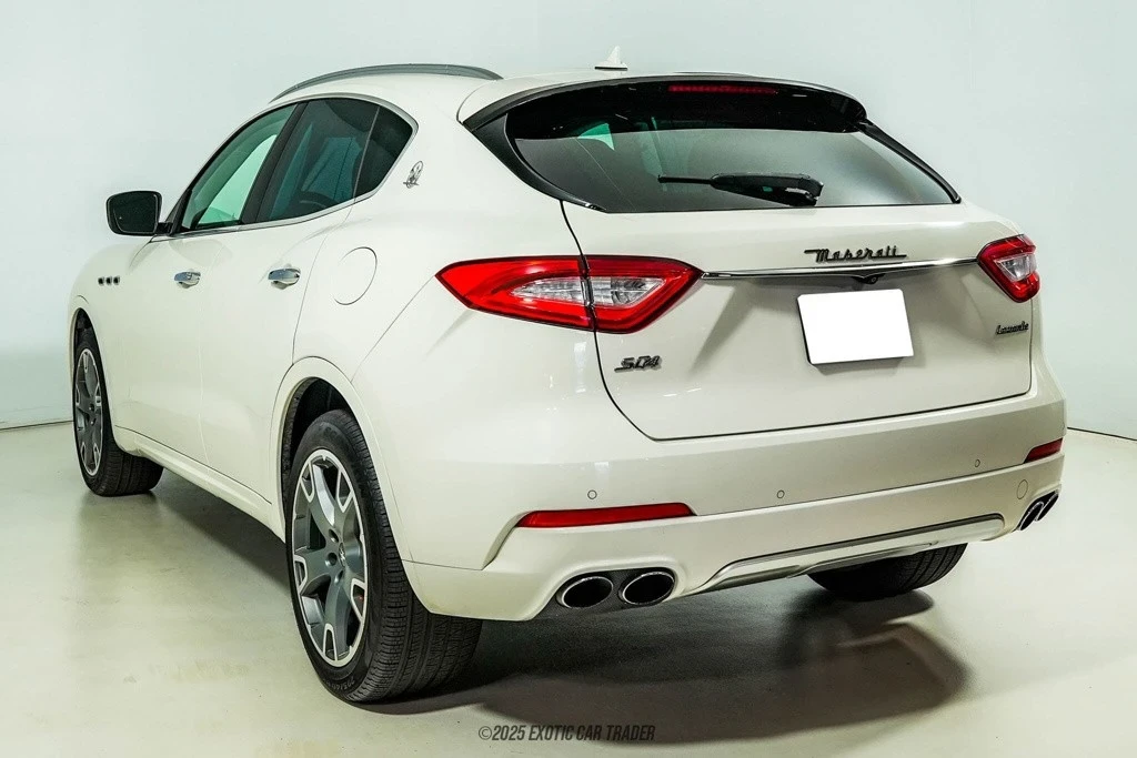 2017 Maserati Levante - Image 6 of 12