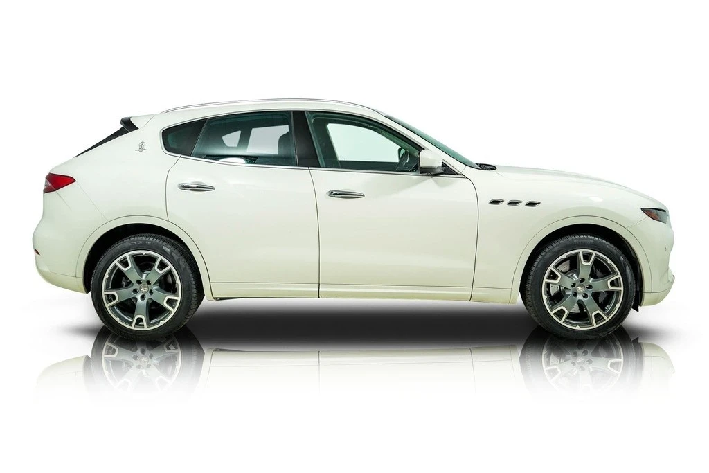 2017 Maserati Levante - Image 2 of 12