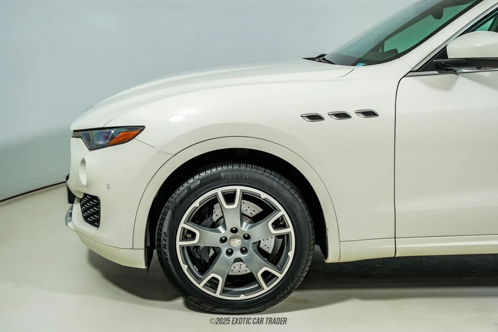 2017 Maserati Levante - Image 4 of 12