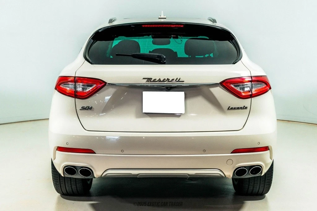 2017 Maserati Levante - Image 7 of 12