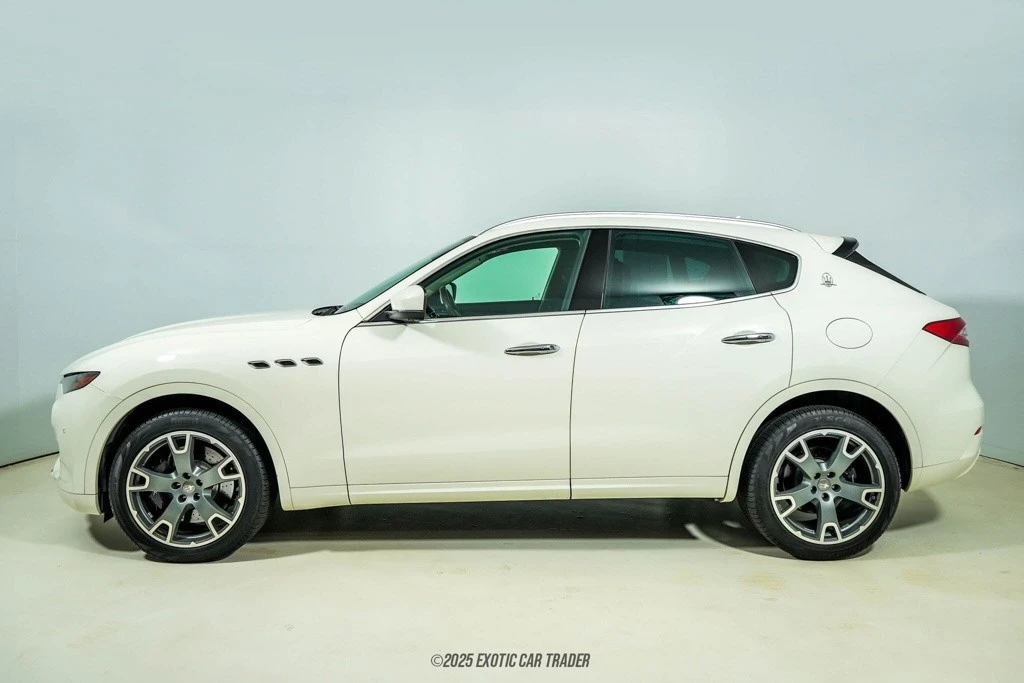2017 Maserati Levante - Image 3 of 12
