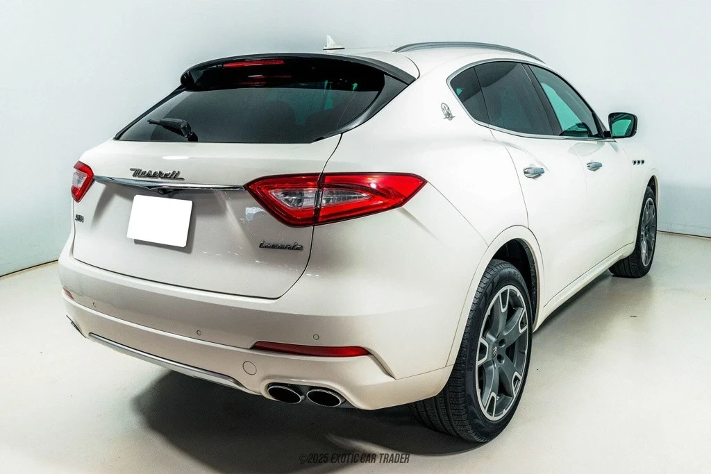 2017 Maserati Levante - Image 8 of 12