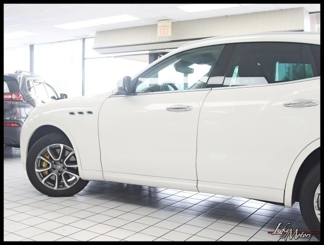 2017 Maserati Levante - Image 9 of 12