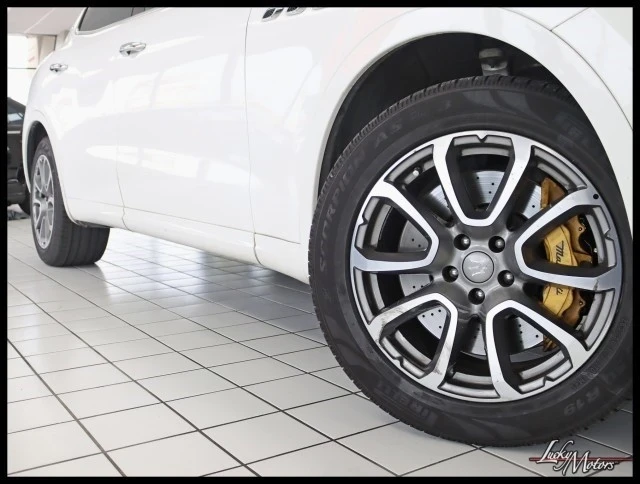 2017 Maserati Levante - Image 4 of 12