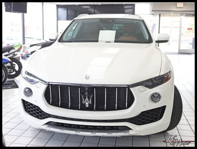 2017 Maserati Levante - Image 6 of 12