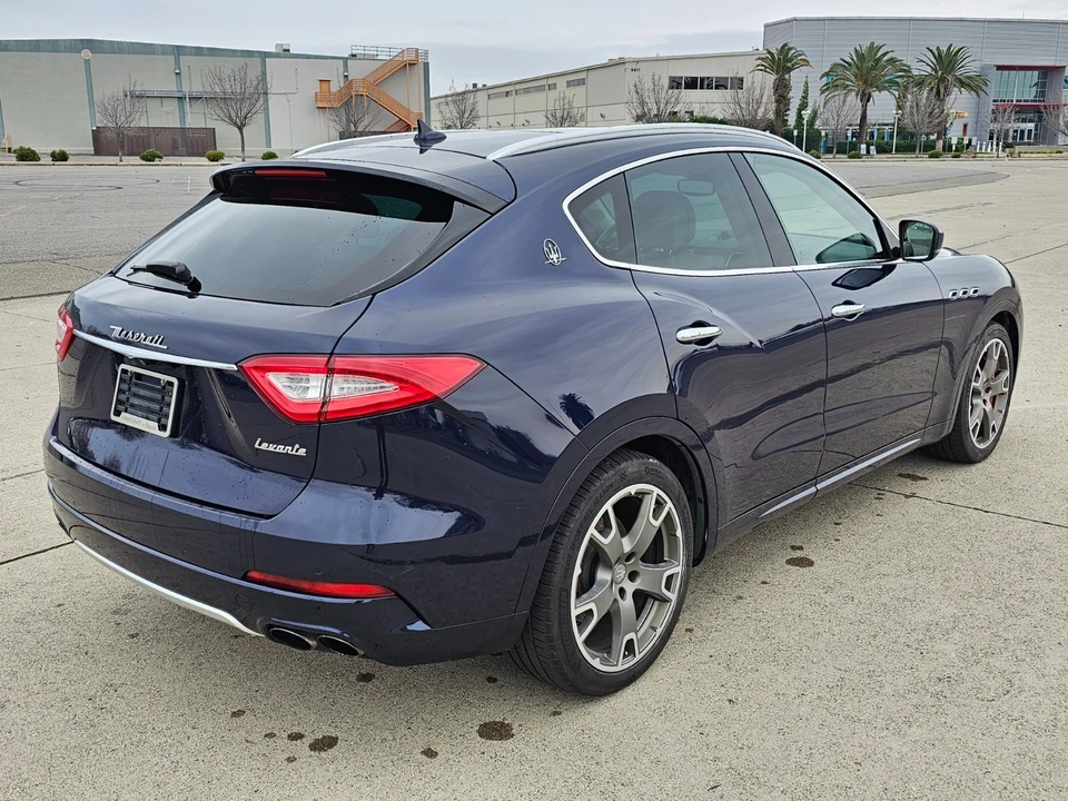 2017 Maserati Levante - Image 3 of 21