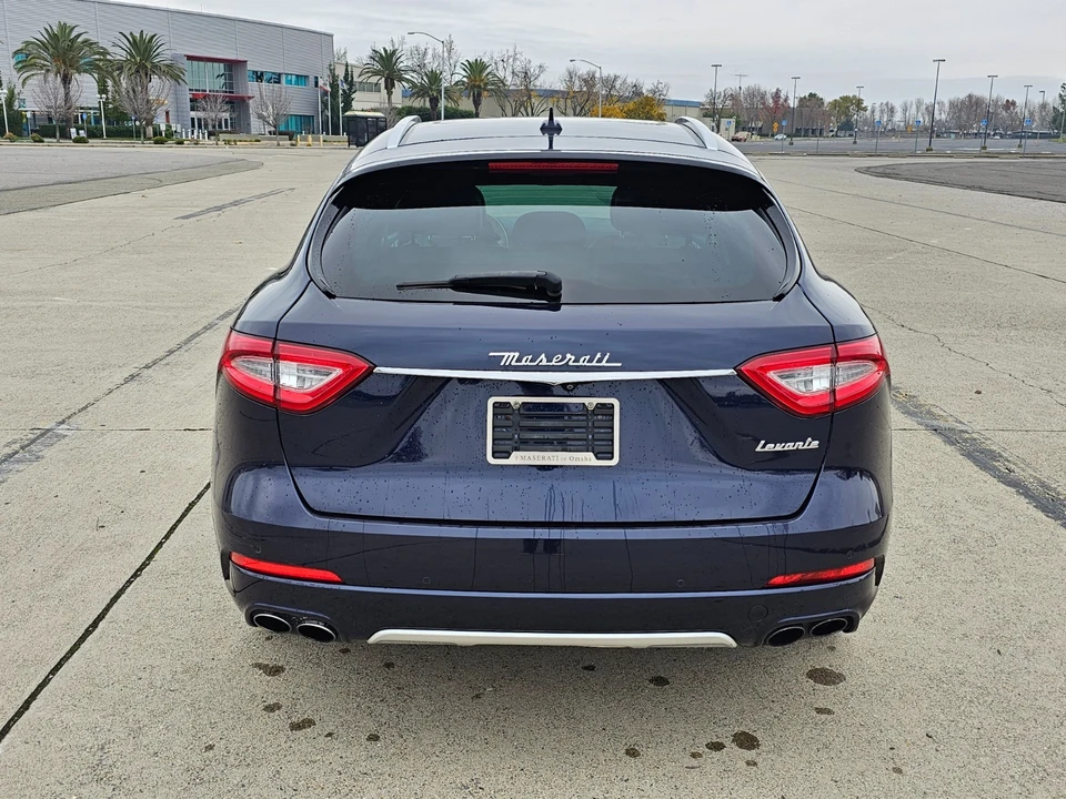 2017 Maserati Levante - Image 4 of 21