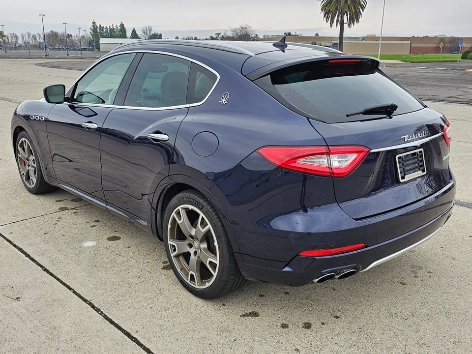 2017 Maserati Levante - Image 5 of 21