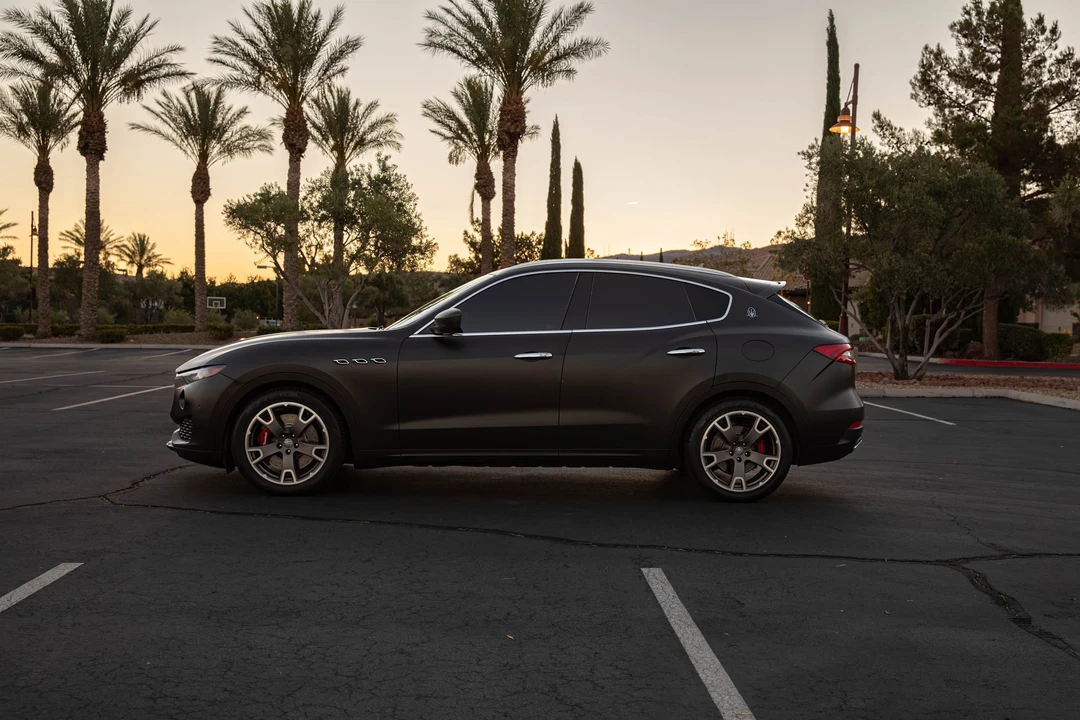 2017 Maserati Levante - Image 7 of 31