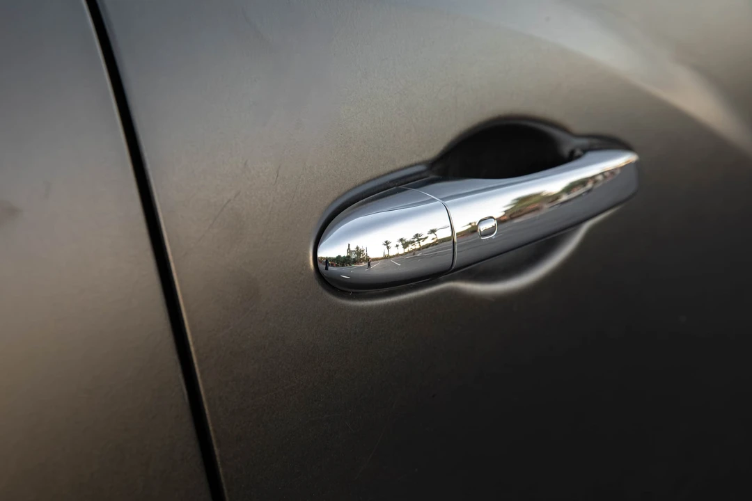 2017 Maserati Levante - Image 11 of 31