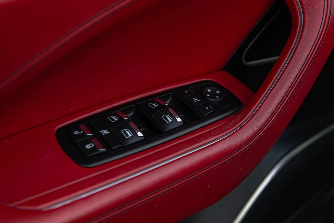 2017 Maserati Levante - Image 31 of 31