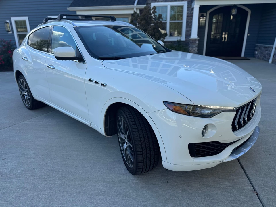 2017 Maserati Levante - Image 26 of 28