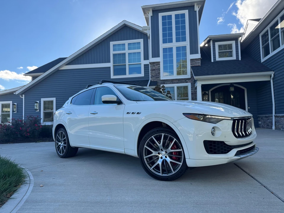 2017 Maserati Levante - Image 24 of 28