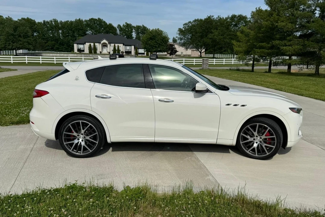 2017 Maserati Levante - Image 3 of 28