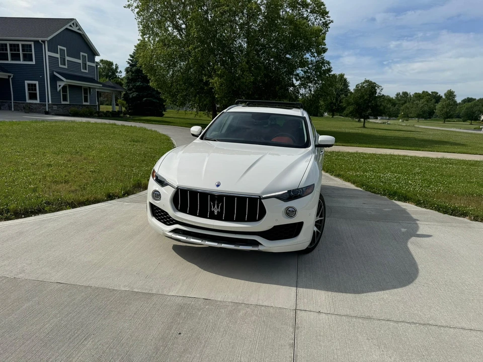 2017 Maserati Levante - Image 7 of 28