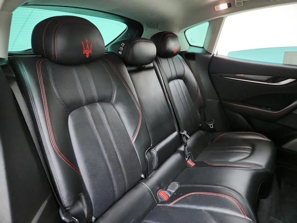 2017 Maserati Levante - Image 28 of 31