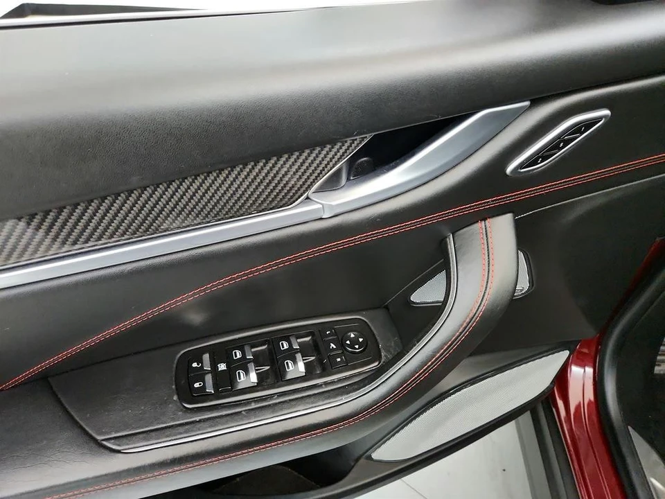 2017 Maserati Levante - Image 21 of 31