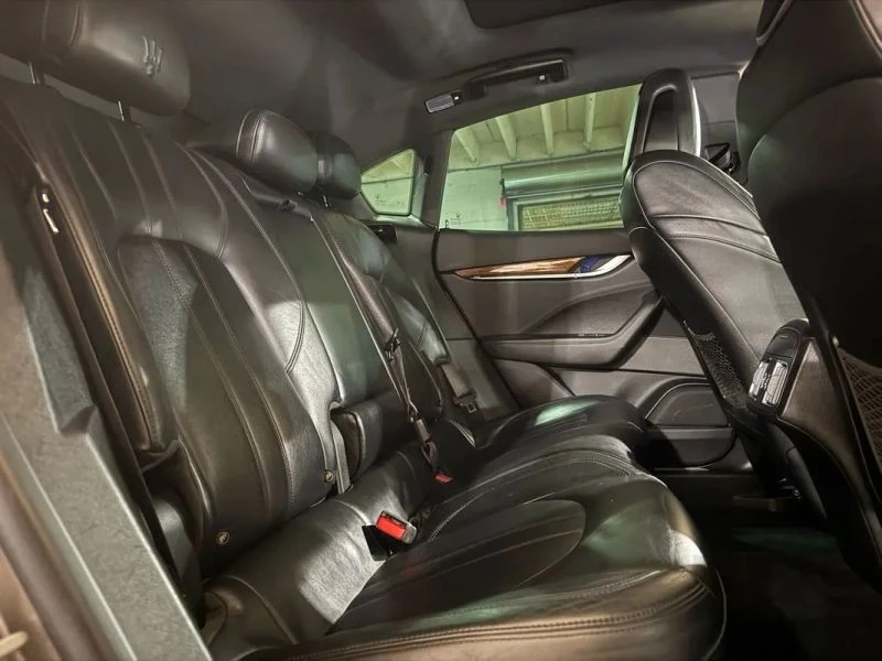 2017 Maserati Levante - Image 11 of 12