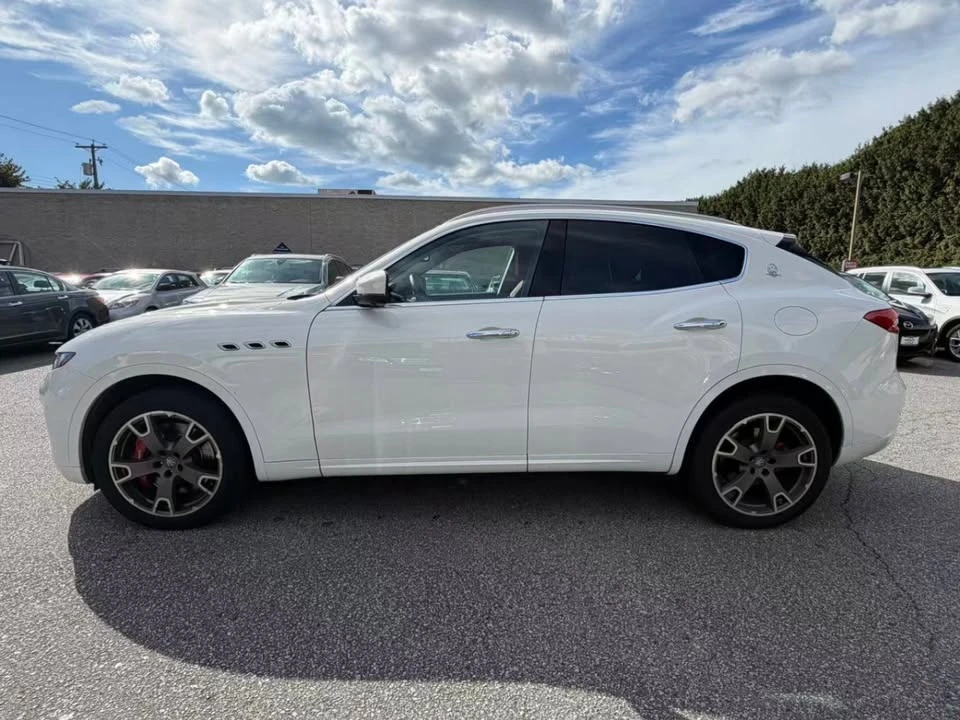 2017 Maserati Levante - Image 8 of 20